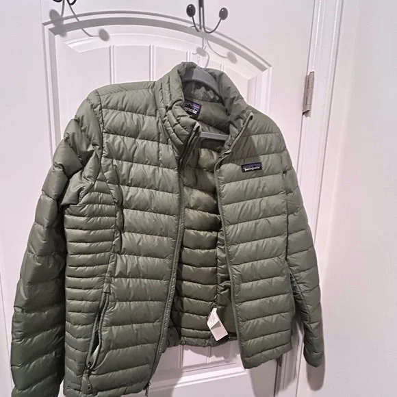 EUC Patagonia Down Sweater Jacket Green; ladies medium - Picture 3 of 7